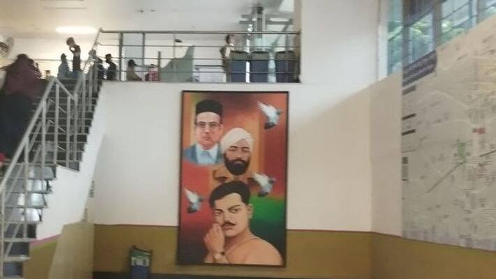 Veer Savarkar flex installed in Bengaluru Majestic Metro station stirred a controversy after Shivamogga ckm Veer Savarkar flex installed in Bengaluru Majestic Metro station stirred a controversy after Shivamogga ckm