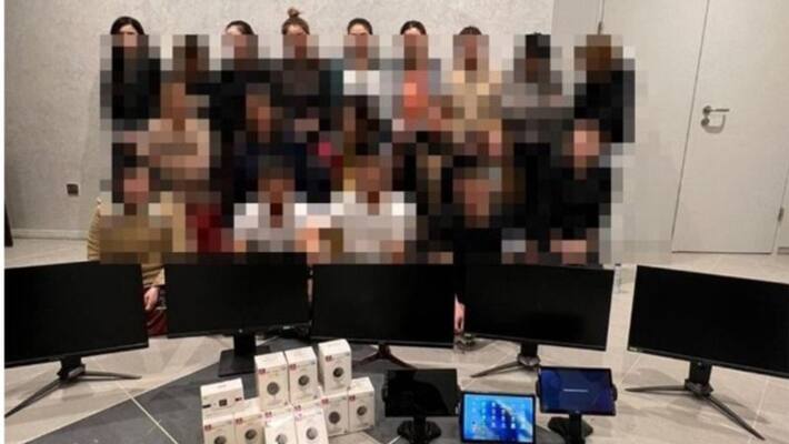 19 expats including 16 women arrested in kuwait for operating a prostitution racket 19 expats including 16 women arrested in kuwait for operating a prostitution racket