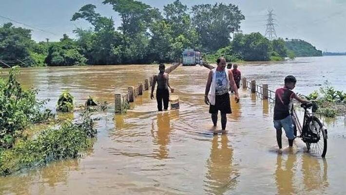 Floods in Odisha. 1.5 lakh people in the inundated areas; The government has initiated action Floods in Odisha. 1.5 lakh people in the inundated areas; The government has initiated action