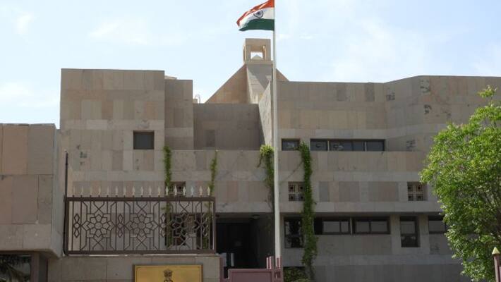 Indian Embassy in UAE warns Indians of cheating Indian Embassy in UAE warns Indians of cheating