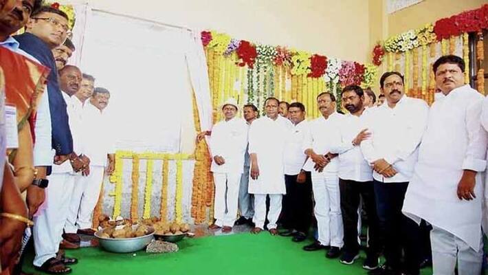 Telangana CM KCR Launches Medak New Collectorate Building Telangana CM KCR Launches Medak New Collectorate Building