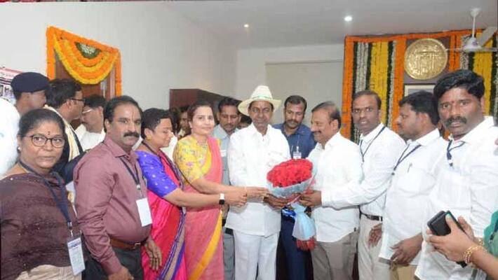Revenue Employees Services Asscoiation delegates meting with KCR Revenue Employees Services Asscoiation delegates meting with KCR