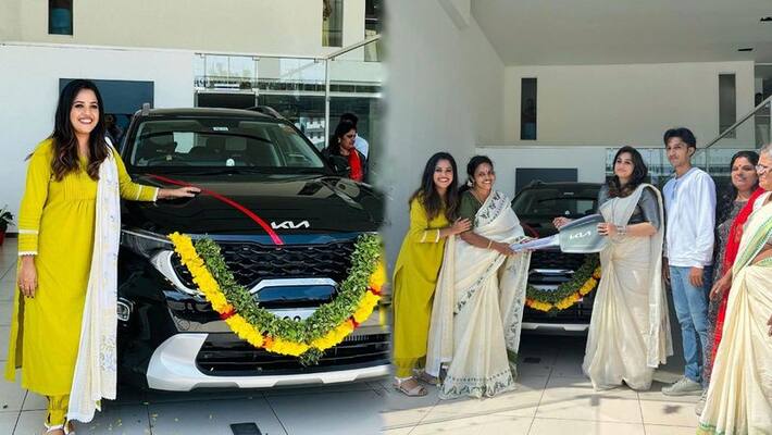 actress amrutha nair buy new car actress amrutha nair buy new car