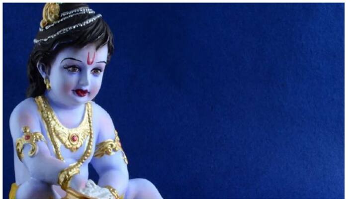 Krishna Janmashtami 2022 5 Things You Should Offer to Lord Krishna For Love And Success skr Krishna Janmashtami 2022 5 Things You Should Offer to Lord Krishna For Love And Success skr