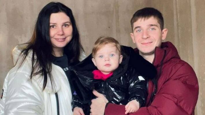 woman gave divorce and later get baby by her stepson akb woman gave divorce and later get baby by her stepson akb