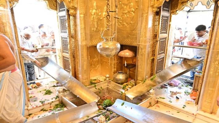 Varanasi Shri Kashi Vishwanath Dham broke all the records in the month of Sawan also took full care of facilities Varanasi Shri Kashi Vishwanath Dham broke all the records in the month of Sawan also took full care of facilities