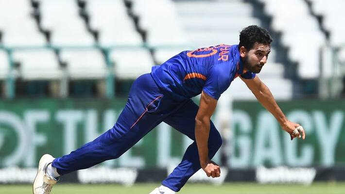 India vs Zimbabwe first ODI Team India bowlers akshar patel dipak chahar prasiddha krishna best performance mda India vs Zimbabwe first ODI Team India bowlers akshar patel dipak chahar prasiddha krishna best performance mda