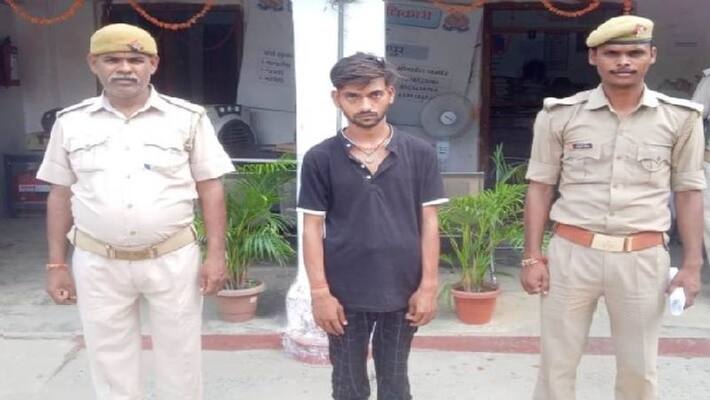 young man Gorakhpur from Jharkhand attacked girlfriend fight between two over minor issue young man Gorakhpur from Jharkhand attacked girlfriend fight between two over minor issue