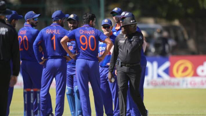 Team India bowlers restricted Zimbabwe for low score, Shardul thakur picks three Team India bowlers restricted Zimbabwe for low score, Shardul thakur picks three