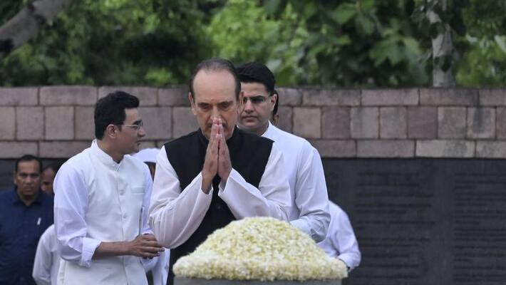Congress leader Ghulam Nabi Azad resigns from all positions including primary membership of Congress Party san Congress leader Ghulam Nabi Azad resigns from all positions including primary membership of Congress Party san