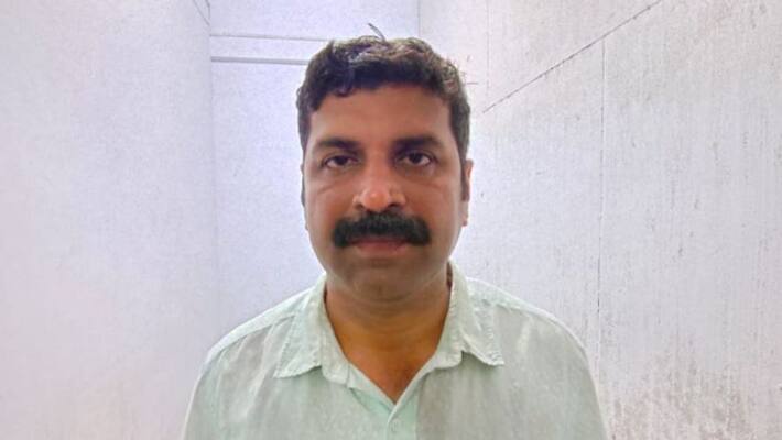 one arrested with two kilos of cannabis from his house in Kozhikode one arrested with two kilos of cannabis from his house in Kozhikode