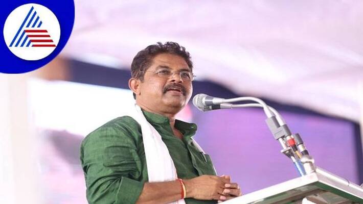 minister r ashok grama vastavya at hanumantapura in chikkaballapur district today gvd minister r ashok grama vastavya at hanumantapura in chikkaballapur district today gvd