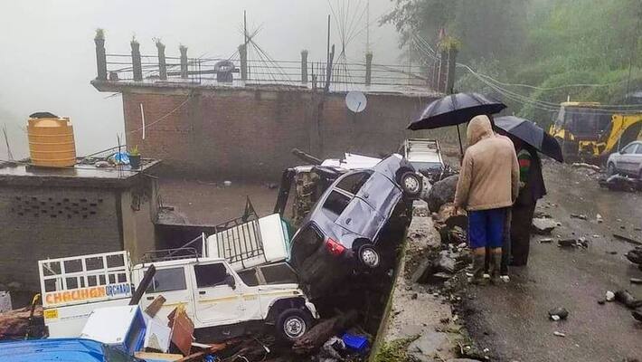 Flash floods in Himachal Pradesh.. 19 people dead.. Many missing Flash floods in Himachal Pradesh.. 19 people dead.. Many missing