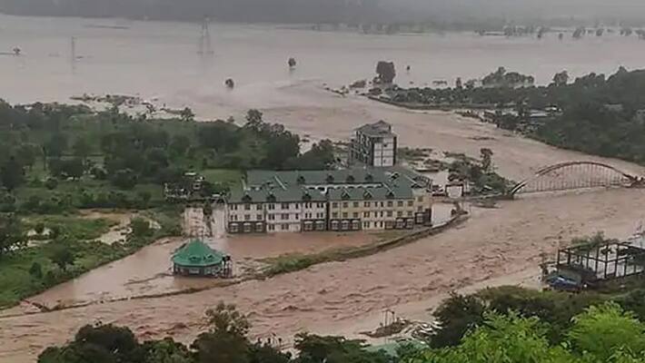 more than 20 people died in Himachal and Uttarakhand flood akb more than 20 people died in Himachal and Uttarakhand flood akb