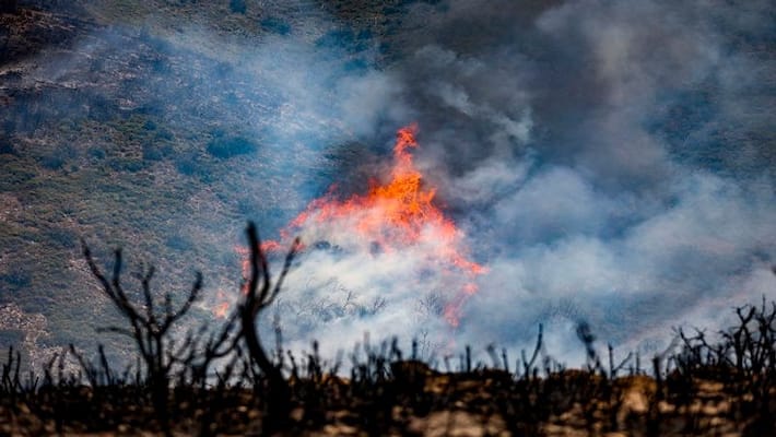 Officials lift evacuation orders as Spain wildfire stabilised AJR Officials lift evacuation orders as Spain wildfire stabilised AJR