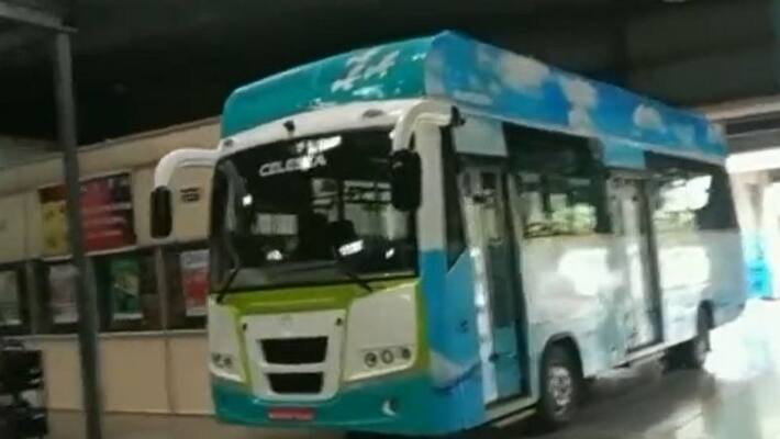 Pune KPIT CSIR developed India fist hydrogen fuel cell bus unveiled by Union Minister Jitendra Singh ckm Pune KPIT CSIR developed India fist hydrogen fuel cell bus unveiled by Union Minister Jitendra Singh ckm