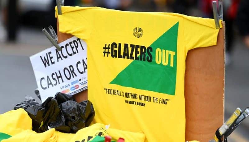 football Man united vs liverpool 'Joel Glazer is gonna die': Fans carry out fiercest protest against billionaire owners snt