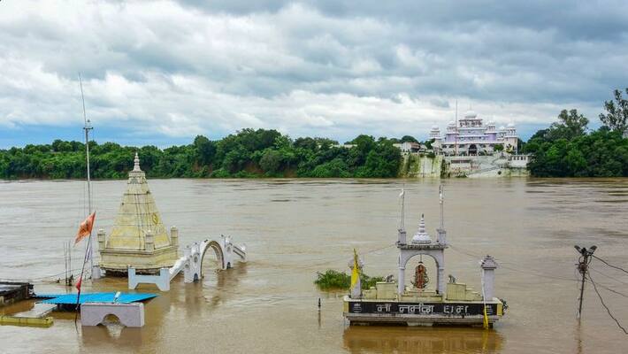 Effect of Southwest Monsoon in India, heavy rain forecast in many states including Madhya Pradesh kpa Effect of Southwest Monsoon in India, heavy rain forecast in many states including Madhya Pradesh kpa