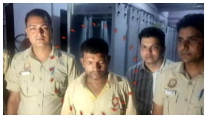 Butcher molested and killed eight year old girl in Delhi Butcher molested and killed eight year old girl in Delhi