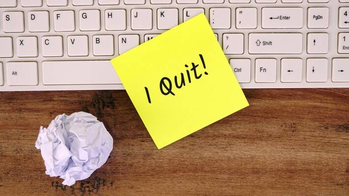 Chinese woman resigns after only one colleague attended her wedding Chinese woman resigns after only one colleague attended her wedding