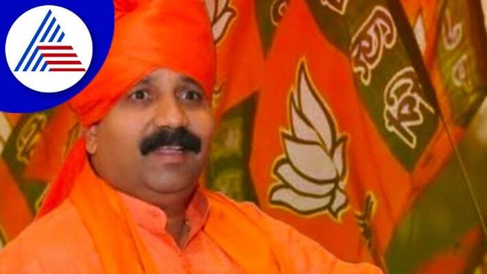 MLA Raghupati Bhat not agree for Savarkar statue at Brahmagiri Circle gow MLA Raghupati Bhat not agree for Savarkar statue at Brahmagiri Circle gow