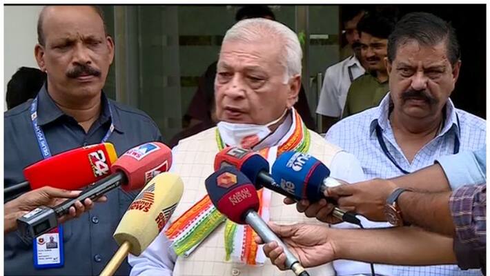 gvernor firm on allegations against Kannur VC gvernor firm on allegations against Kannur VC