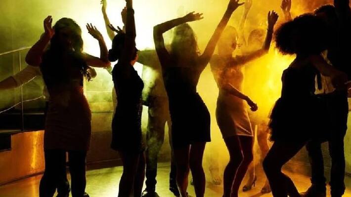 jaipur high profile rave party in farm house objectionable condition foreign girls with officer kpr jaipur high profile rave party in farm house objectionable condition foreign girls with officer kpr