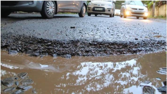 Karnataka HC orders NHAI chief engineer to inspect BBMP's pothole repair work in Bengaluru - adt Karnataka HC orders NHAI chief engineer to inspect BBMP's pothole repair work in Bengaluru - adt