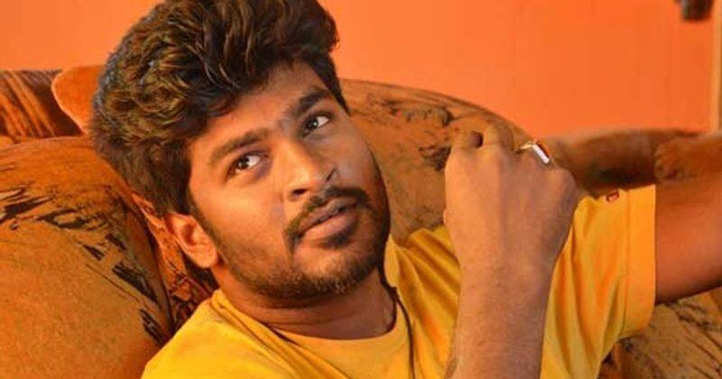 serial actor naveen attacked assistant director 