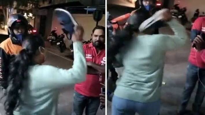 Arrogant attack on Zomato employee with sandal.. Delivery boy standing pathetically in disability.. Viral video. Arrogant attack on Zomato employee with sandal.. Delivery boy standing pathetically in disability.. Viral video.