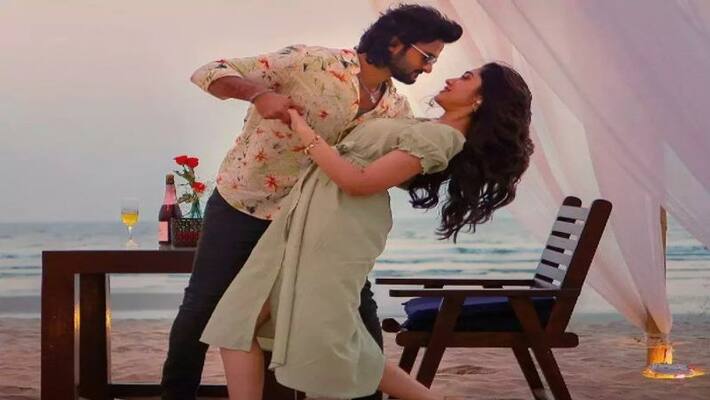 Aa Ammayi Gurinchi meeku cheppali movie song Release Aa Ammayi Gurinchi meeku cheppali movie song Release