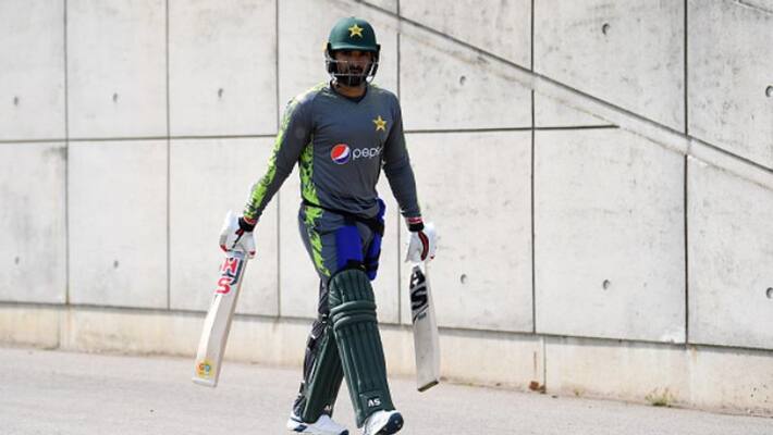 Asif Ali hit 150 sixes in per day training session ahead of India vs Pakistan match in Asia cup 2022 spb Asif Ali hit 150 sixes in per day training session ahead of India vs Pakistan match in Asia cup 2022 spb