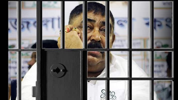 Anubrata Mandal was brought from Asansol Correctional Center to Bidhannagar Special Court to appear in an old case ANBISD Anubrata Mandal was brought from Asansol Correctional Center to Bidhannagar Special Court to appear in an old case ANBISD