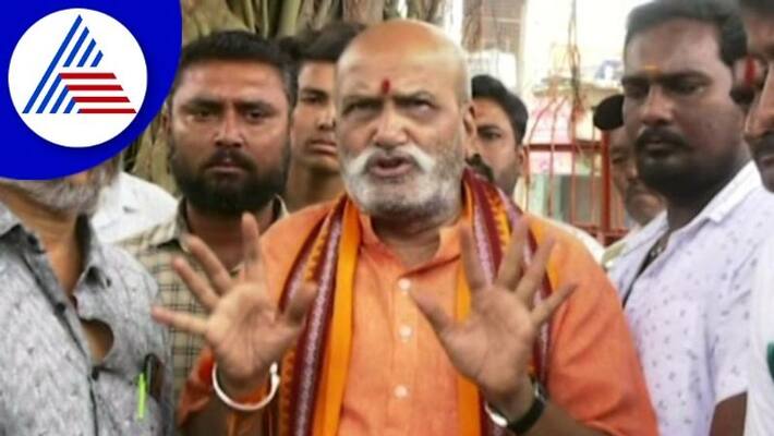 Muthalik thanked Asianet Suvarna News for giving him the gun manby govt at dharwad rav Muthalik thanked Asianet Suvarna News for giving him the gun manby govt at dharwad rav