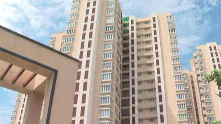 Real estate magnate commits suicide by jumping from 14th floor in Chennai Real estate magnate commits suicide by jumping from 14th floor in Chennai