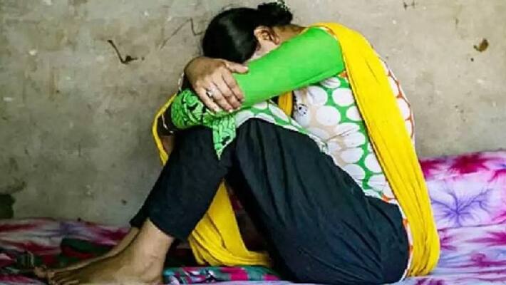 Shocking crime jaipur railway station gang raped Woman by five people KPR Shocking crime jaipur railway station gang raped Woman by five people KPR