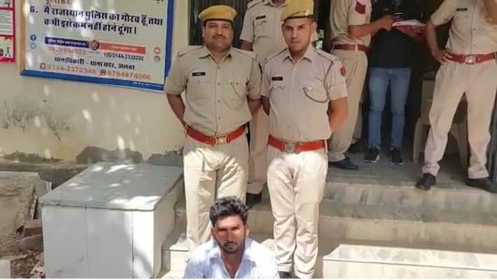 alwar news candidate came with answer key in railway RPC level one exam arrested in exam center by flying team asc alwar news candidate came with answer key in railway RPC level one exam arrested in exam center by flying team asc