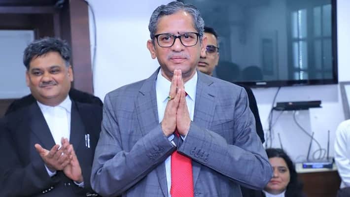 CJI NV Ramana last day in Supreme Court Senior advocate Dushyant Dave started crying in open court san CJI NV Ramana last day in Supreme Court Senior advocate Dushyant Dave started crying in open court san