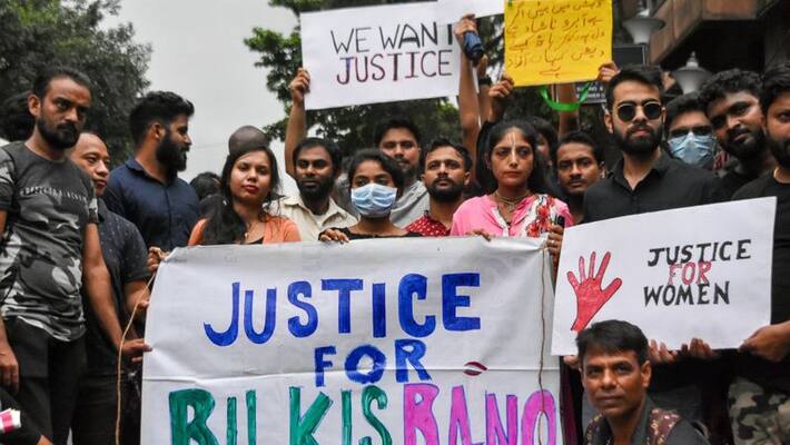 Bilkis Bano case: Supreme Court asks Gujarat govt to furnish remission order Bilkis Bano case: Supreme Court asks Gujarat govt to furnish remission order