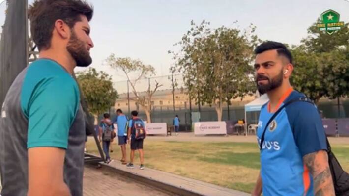 Asia Cup 2022 India vs Pakistan Virat Kohli and Shaheen Afridi s conversation goes viral on social media spb Asia Cup 2022 India vs Pakistan Virat Kohli and Shaheen Afridi s conversation goes viral on social media spb
