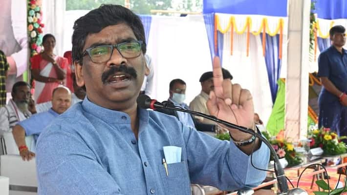 jharkhand politics crisis Hemant Soren may seek trust vote before Governor decision pwt jharkhand politics crisis Hemant Soren may seek trust vote before Governor decision pwt