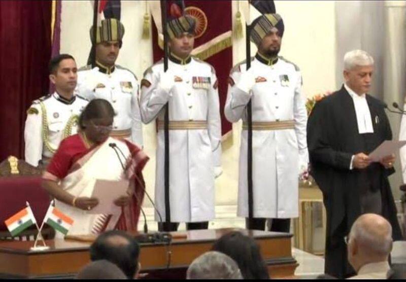 UU Lalit took office as the Chief Justice of the Supreme Court.. President Draupadi Murmu administered the oath.