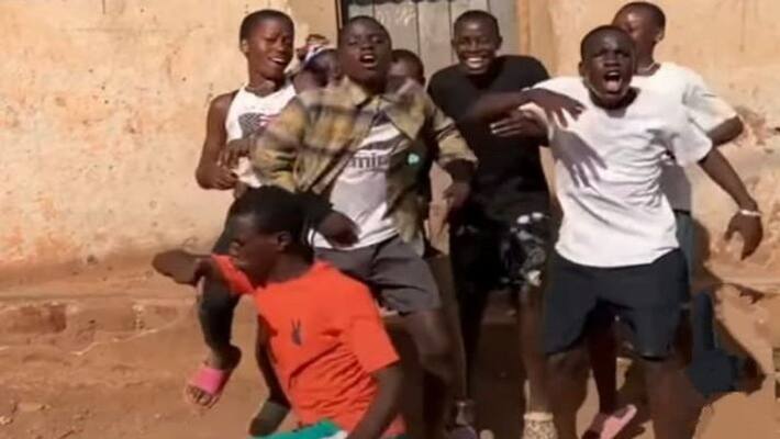 amazing video of African kids grooving to Kala Chashma is goes viral apa amazing video of African kids grooving to Kala Chashma is goes viral apa