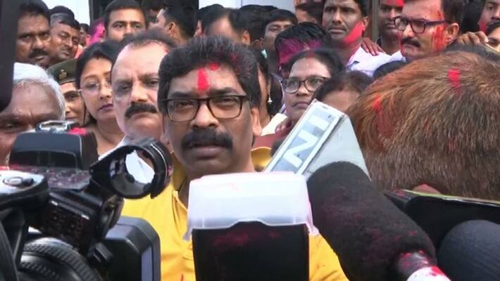 Jharkhand crisis CM Hemant Soren to seek trust vote today MLAs in ranchi gcw Jharkhand crisis CM Hemant Soren to seek trust vote today MLAs in ranchi gcw