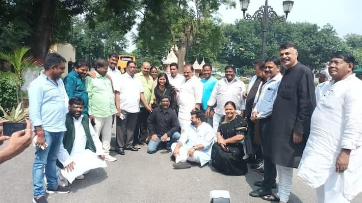 ranchi news after four hour political picnic at khunti latratu dam joint alliance minister and MLAs returning to meeting with congress state president Avinash Pandey asc ranchi news after four hour political picnic at khunti latratu dam joint alliance minister and MLAs returning to meeting with congress state president Avinash Pandey asc