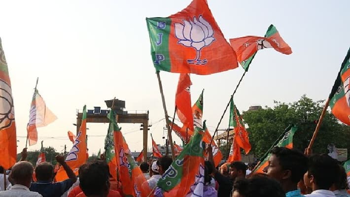 Allegations of bombing of BJP procession in Cooch Behar s SheetalKuchi Allegations of bombing of BJP procession in Cooch Behar s SheetalKuchi