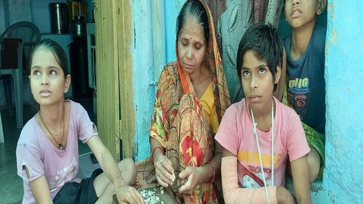 Bhilwara news 11 year old child was beaten up by the principal with sticks pwt Bhilwara news 11 year old child was beaten up by the principal with sticks pwt