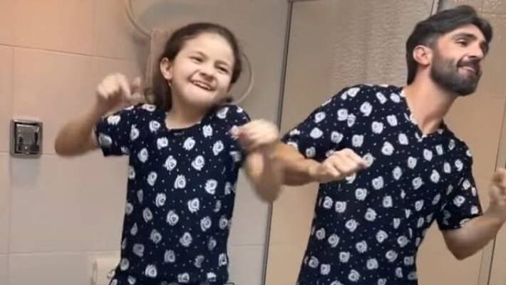 father and daughter dance in front of bathroom mirror see internet users reaction apa father and daughter dance in front of bathroom mirror see internet users reaction apa