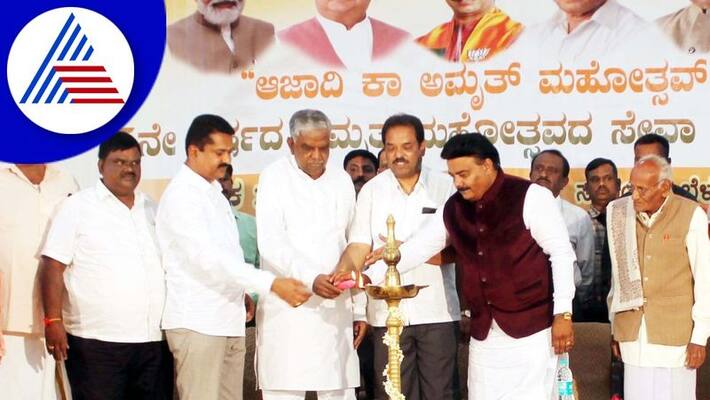 It is possible to be in politics only with determination says mp srinivas prasad gvd It is possible to be in politics only with determination says mp srinivas prasad gvd