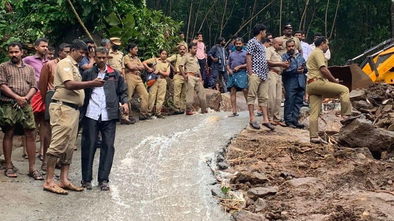 5 members of the same family were killed in a landslide due to heavy rains in Kerala